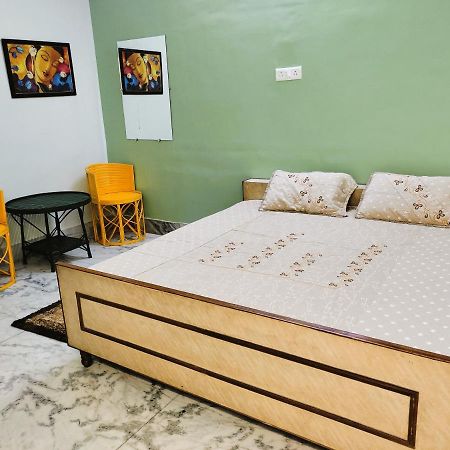 Yellow Homestay - Modern 2Bhk Ac Stay Jabalpur Esterno foto