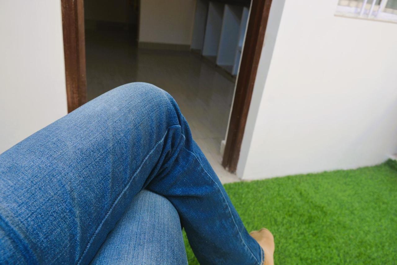 Yellow Homestay - Modern 2Bhk Ac Stay Jabalpur Esterno foto